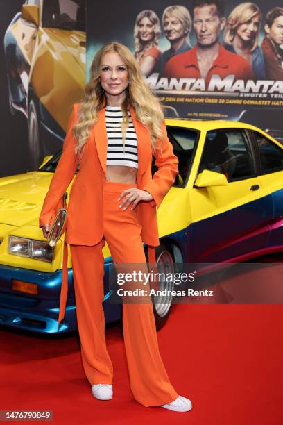 Jenny Elvers attends the world premiere of "Manta Manta – Zwoter Teil" at Cinedom on March 26, 2023 in Cologne, Germany.