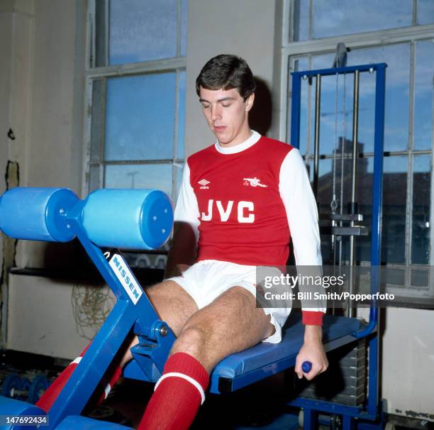 Paul Vaessen of Arsenal working in the gymnasium at Highbury Stadium in London, circa 1982.