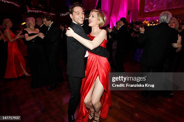 Julia Stinshoff and Leander Licht attend the German Opera Ball 2012 at the Alte Oper on February 25, 2012 in Frankfurt, Germany.