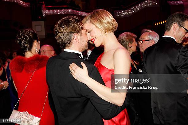 Julia Stinshoff and Leander Licht attend the German Opera Ball 2012 at the Alte Oper on February 25, 2012 in Frankfurt, Germany.