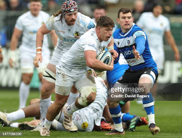 Dan Frost of Exeter Chiefs breaks with the ball during the Gallagher Premiership Rugby match between Bath Rugby and Exeter Chiefs at the Recreation...