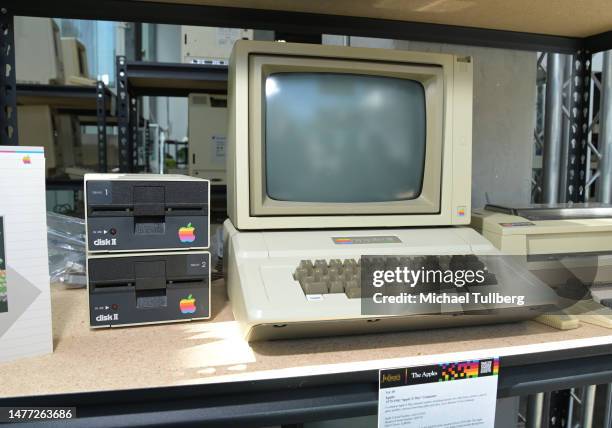Apple Ii Computer Box Apple Ii Computer Photos and Premium High Res Pictures - Getty Images
