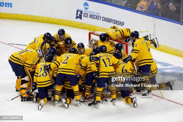 The Quinnipiac Bobcats huddle before a game against the Ohio State Buckeyes during the NCAA Division I Men's Ice Hockey Regional Championship final...