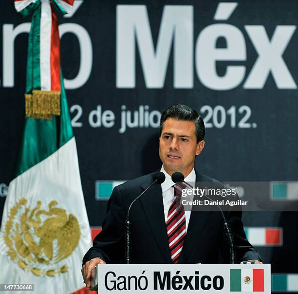 Presidential candidate Enrique Pena Nieto of the Institutional Revolutionary Party speaks during a press conference on July 2, 2012 in Mexico City,...