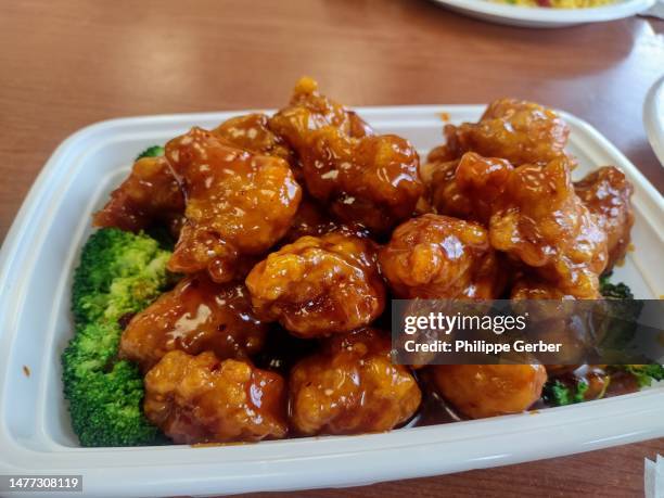 general tso's chicken - chinesische küche stock-fotos und bilder