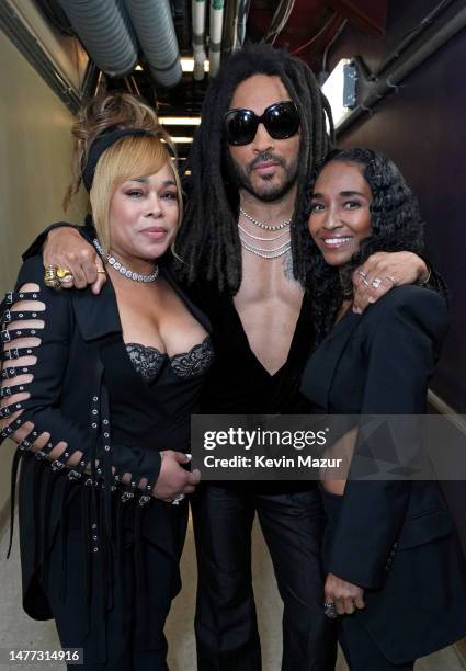 Host Lenny Kravitz poses with Tionne “T-Boz” Watkins and Rozonda “Chilli” Thomas of TLC backstage during the 2023 iHeartRadio Music Awards at Dolby...