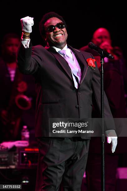 Al Green performs at Hard Rock Live! in the Seminole Hard Rock Hotel & Casino on July 2, 2012 in Hollywood, Florida.