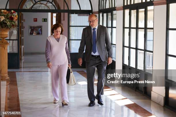The deputies of the Vox Parliamentary Group, Cristina Jimenez, and Ricardo Lopez, before the constitutive session of the commission of investigation...
