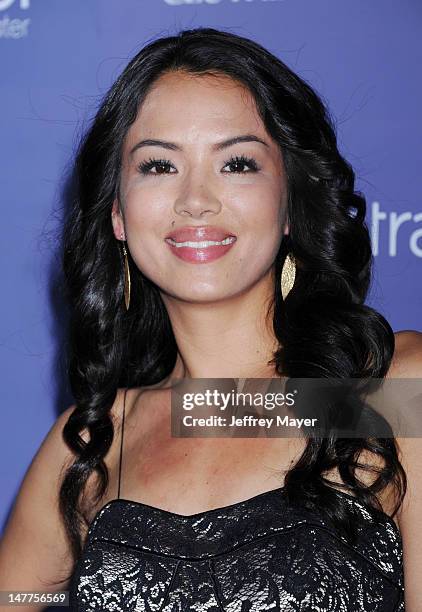 Actress Stephanie Jacobsen arrives at the 8th Annual Australians In Film Breakthrough Awards & Benefit Dinner at InterContinental Hotel on June 27,...