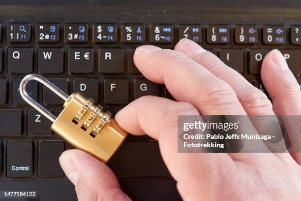 Lock Computer Using Keyboard Laptop Keyboard Locked Photos and Premium High Res Pictures - Getty Images