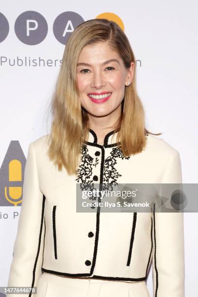 Rosamund Pike attends the Audio Publishers Association's 2023 Audie Awards at Pier 60, Chelsea Piers on March 28, 2023 in New York City.