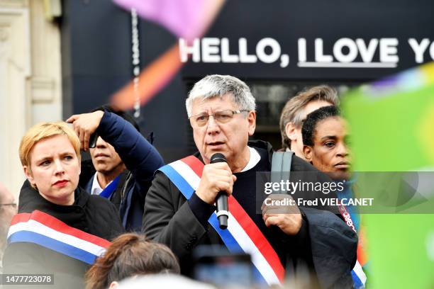 Les députés de la France Insoumise Clémentine Autain et Eric Coquerel lors de la manifestation contre la réforme allongeant l'âge de départ à la...