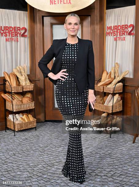 Molly Sims attends the Los Angeles Premiere of Netflix's "Murder Mystery 2" at Regency Village Theatre on March 28, 2023 in Los Angeles, California.