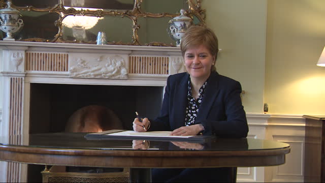 GBR: Nicola Sturgeon sends resignation letter to King Charles