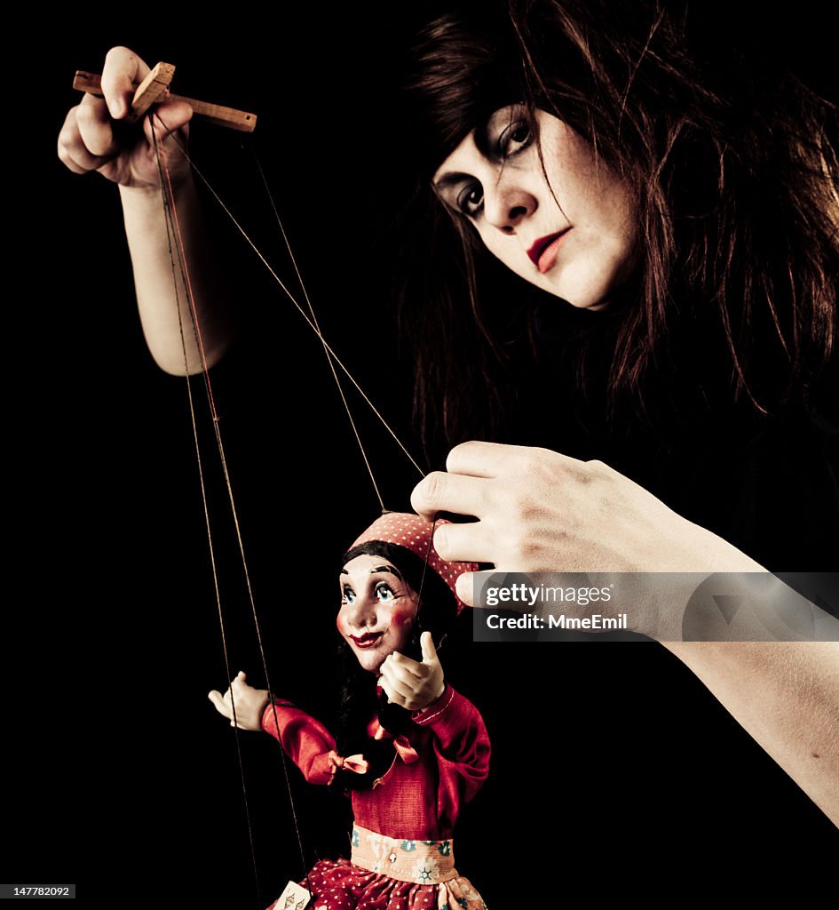 The Puppeteer High-Res Stock Photo - Getty Images