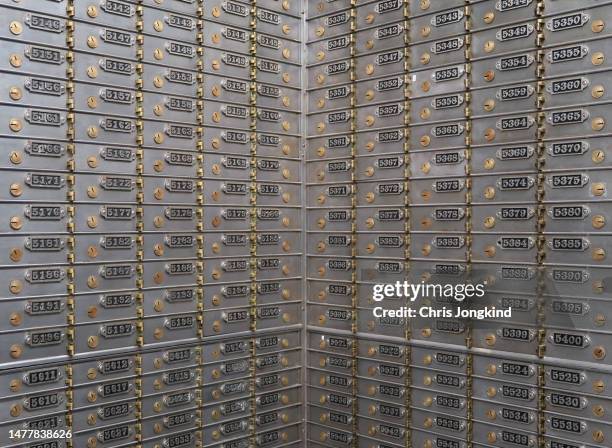 walls of safety deposit boxes - safety deposit box stock-fotos und bilder