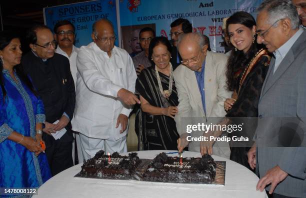 Sharad Pawar, Munira Nana Chudasama and Shaina NC attends the Nana Chudasama's birthday celebration on June 17, 2014 in Mumbai, India