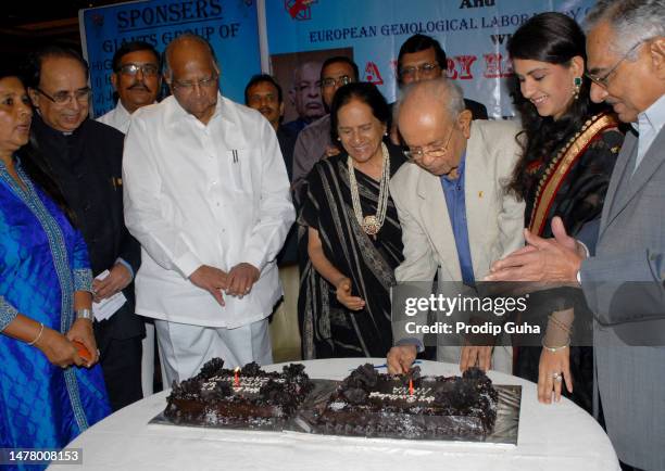 Sharad Pawar, Munira Nana Chudasama and Shaina NC attends the Nana Chudasama's birthday celebration on June 17, 2014 in Mumbai, India