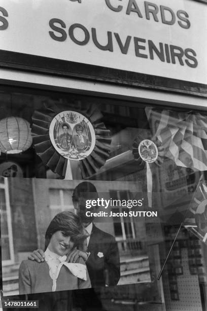 Rues de Londres juste avant le mariage royal entre le prince Charles et Lady Diana le 22 juillet 1981