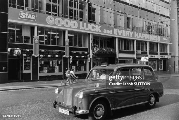 Rues de Londres juste avant le mariage royal entre le prince Charles et Lady Diana le 22 juillet 1981