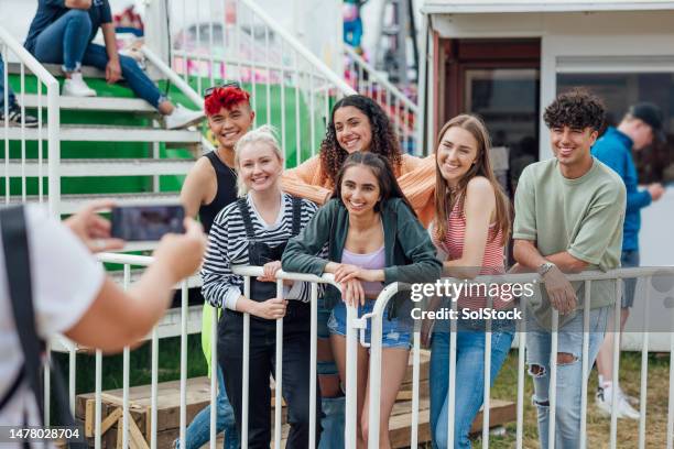 Park Ride Queue Simple 518 Theme Park Queue Stock Photos, High-Res Pictures, and Images ...