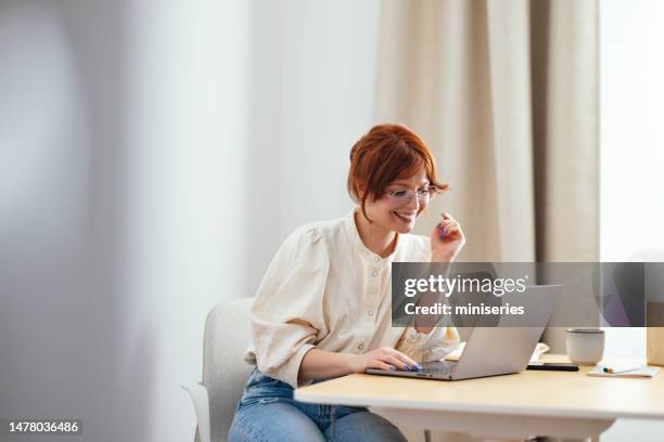 11,482 Red Hair Woman On Computer Stock Photos, High-Res Pictures, and ...
