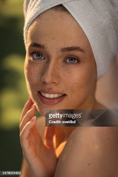 beauty in nature - summer hair care stock pictures, royalty-free photos & images
