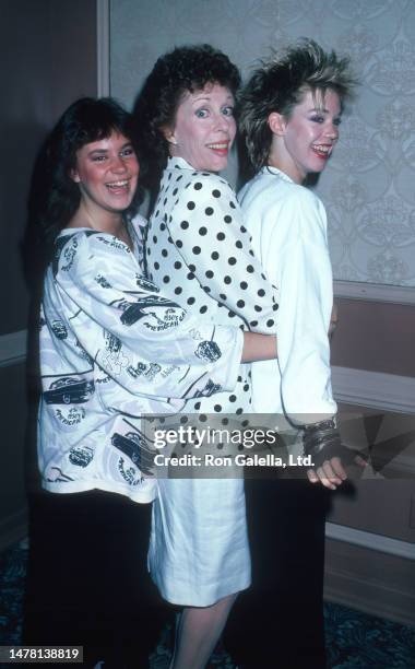 From left, American actor Jody Hamilton, her mother, actor and comedian Carol Burnett, and sister, actress Carrie Hamilton, attend the fifth annual...