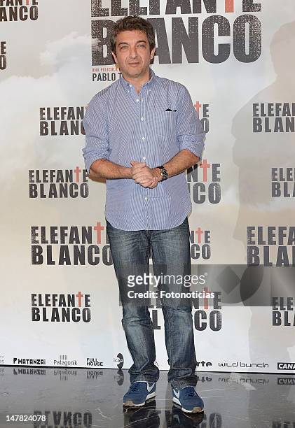 Actor Ricardo Darin attends a photocall for 'Elefante Blanco' at Casa de America on July 4, 2012 in Madrid, Spain.