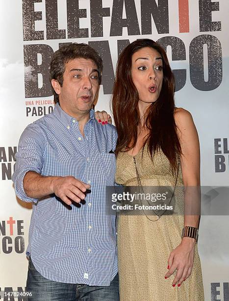 Actors Ricardo Darin and Martina Gusman attend a photocall for 'Elefante Blanco' at Casa de America on July 4, 2012 in Madrid, Spain.