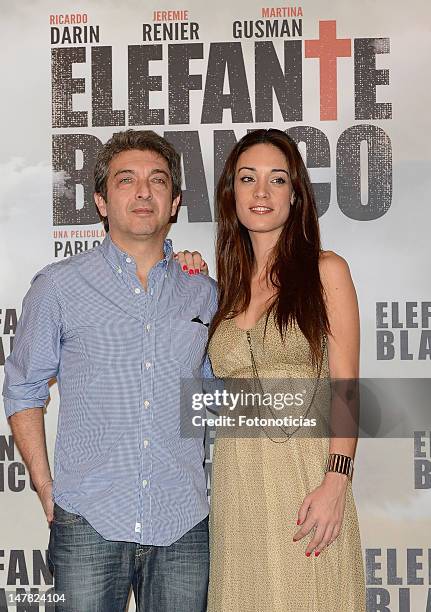 Actors Ricardo Darin and Martina Gusman attend a photocall for 'Elefante Blanco' at Casa de America on July 4, 2012 in Madrid, Spain.