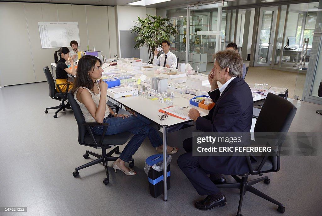 FRANCE-PERFUMERY-SCHOOL-GIVAUDAN