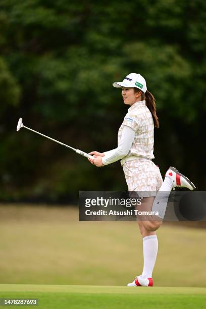 Kotone Hori of Japan reacts after a putt on the 5th green during the second round of Yamaha Ladies Open Katsuragi at Katsuragi Golf Club Yamana...