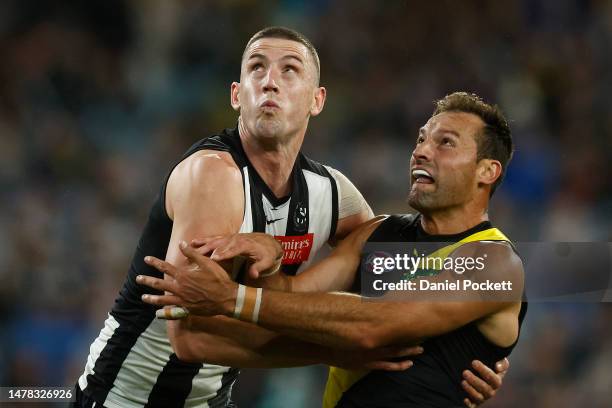 Darcy Cameron of the Magpies and Toby Nankervis of the Tigers contest the ruck during the round three AFL match between Collingwood Magpies and...