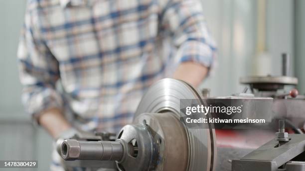Manual Worker Milling Machine Operator Photos and Premium High Res ...