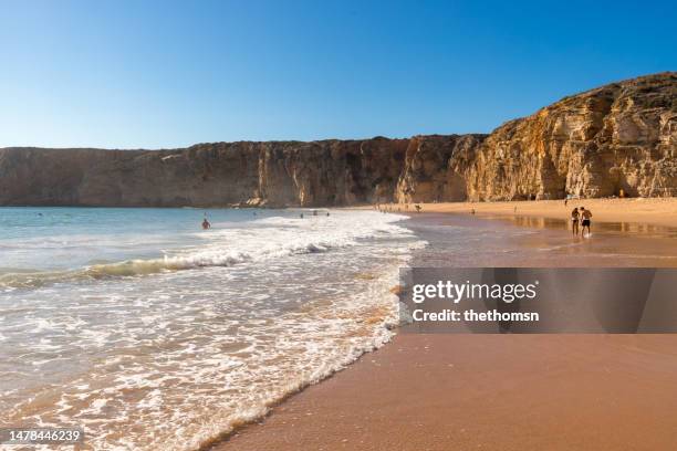 praia do beliche, algarve, portugal - sagres imagens e fotografias de stock