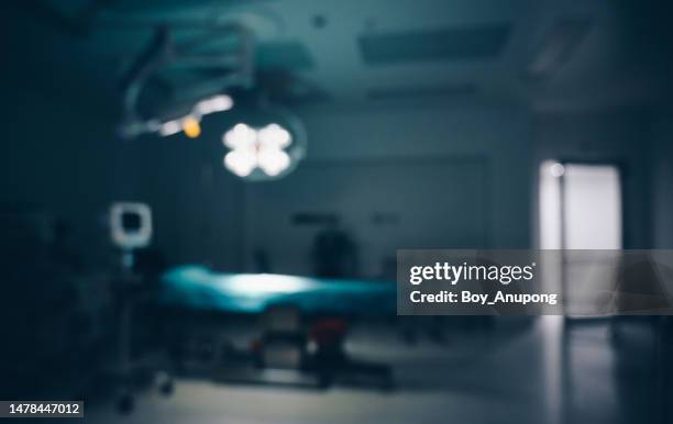 blurred image of an operating room in hospital. - operating room foto e immagini stock