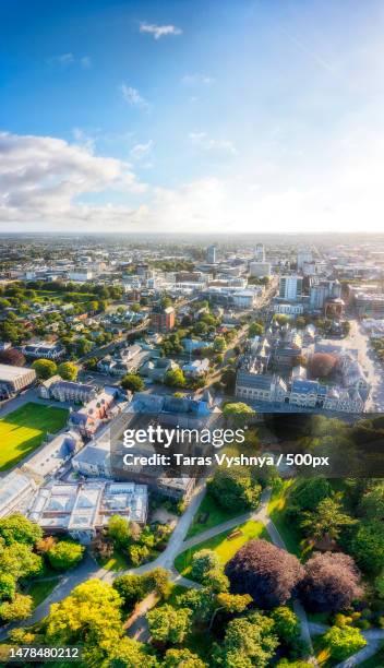 high angle view of cityscape against sky,christchurch,new zealand - christchurch región de canterbury fotografías e imágenes de stock