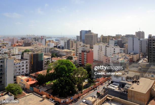 institut français de dakar et horizon de la capitale, sénégal - dakar photos et images de collection