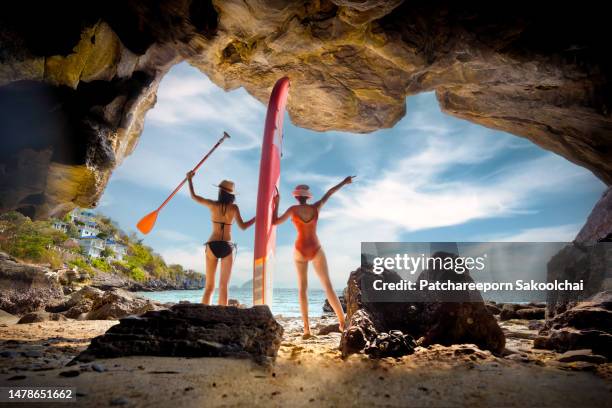 theme summer - strand pattaya stockfoto's en -beelden