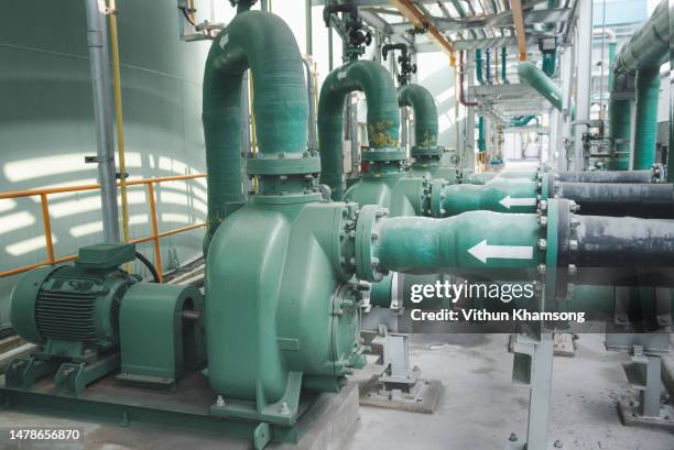 valves and pipeline system of industrial zone - wasserwerk stock-fotos und bilder