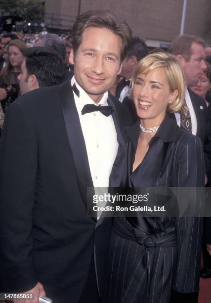 Actor David Duchovny and actress Tea Leoni attend the 49th Annual Primetime Emmy Awards on September 14, 1997 at the Pasadena Civic Auditorium in...