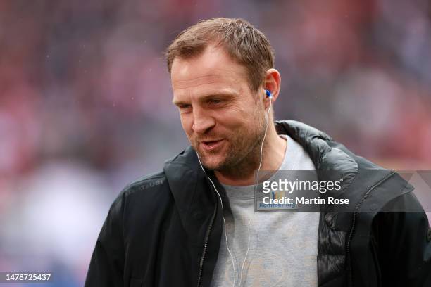 Bo Svensson, Head Coach of 1.FSV Mainz 05, looks on prior to the Bundesliga match between RB Leipzig and 1. FSV Mainz 05 at Red Bull Arena on April...