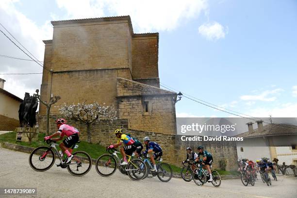 General view of Jonathan Caicedo of Ecuador, Richard Carapaz of Ecuador and Team EF Education-Easypost, Nelson Oliveira of Portugal and Movistar...