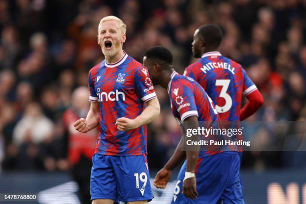 Will Hughes of Crystal Palace celebrates victory following the Premier League match between Crystal Palace and Leicester City at Selhurst Park on...