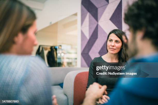 divorce counseling: helping couples move forward with clarity and confidence - family law stockfoto's en -beelden