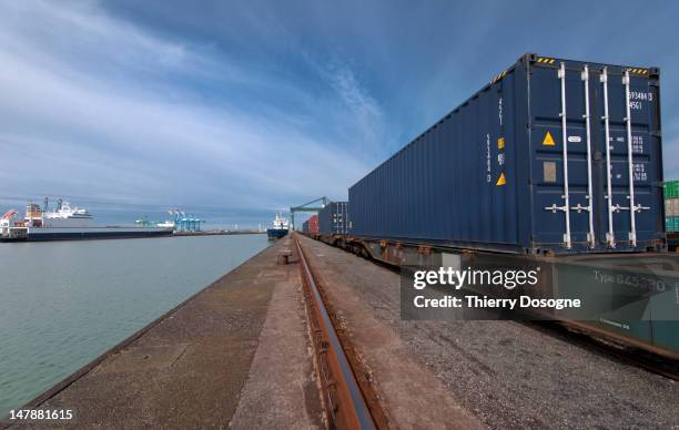 rail freight - rail freight stock pictures, royalty-free photos & images