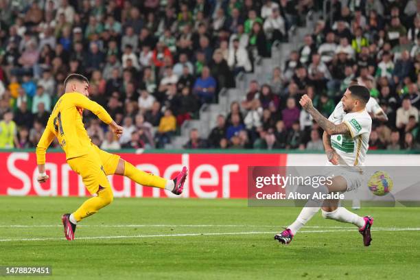 Ferran Torres of FC Barcelona scores the team's fourth goal during the LaLiga Santander match between Elche CF and FC Barcelona at Estadio Manuel...