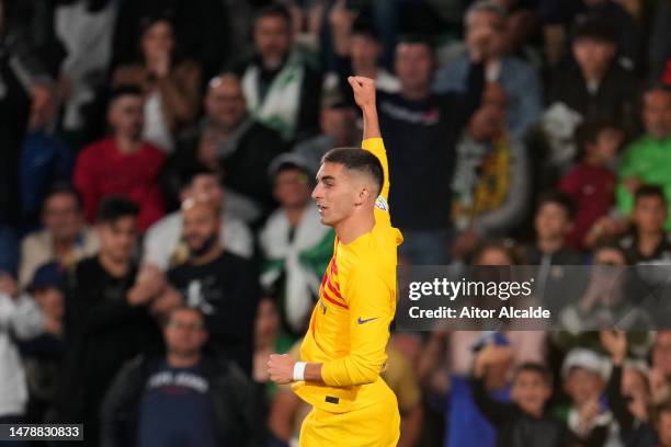 Ferran Torres of FC Barcelona celebrates after scoring the team's fourth goal during the LaLiga Santander match between Elche CF and FC Barcelona at...