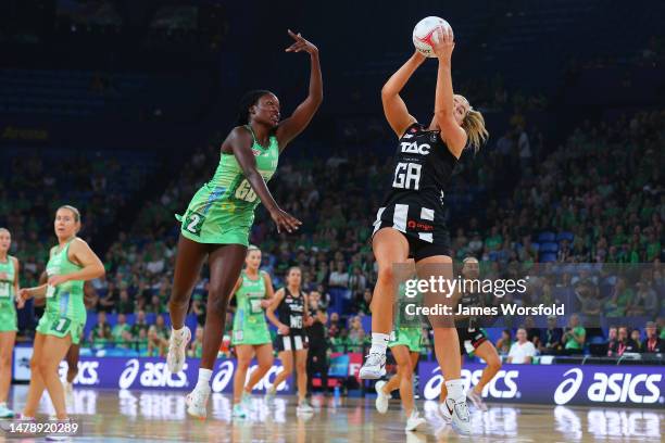 Sophie Garbin of the Magpies receives the ball during the round three Super Netball match between West Coast Fever and Collingwood Magpies at RAC...